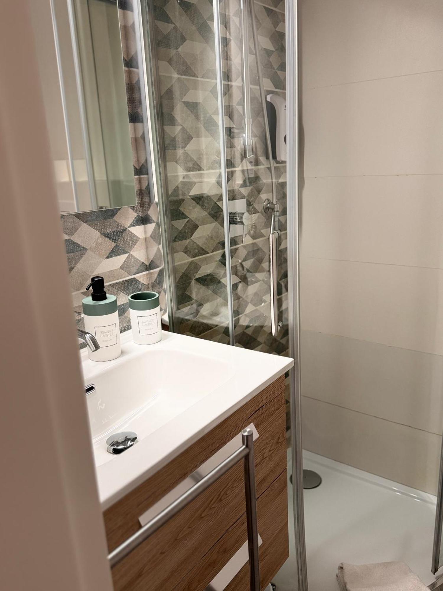 Sea Side Bari Apartment Ngoại thất bức ảnh